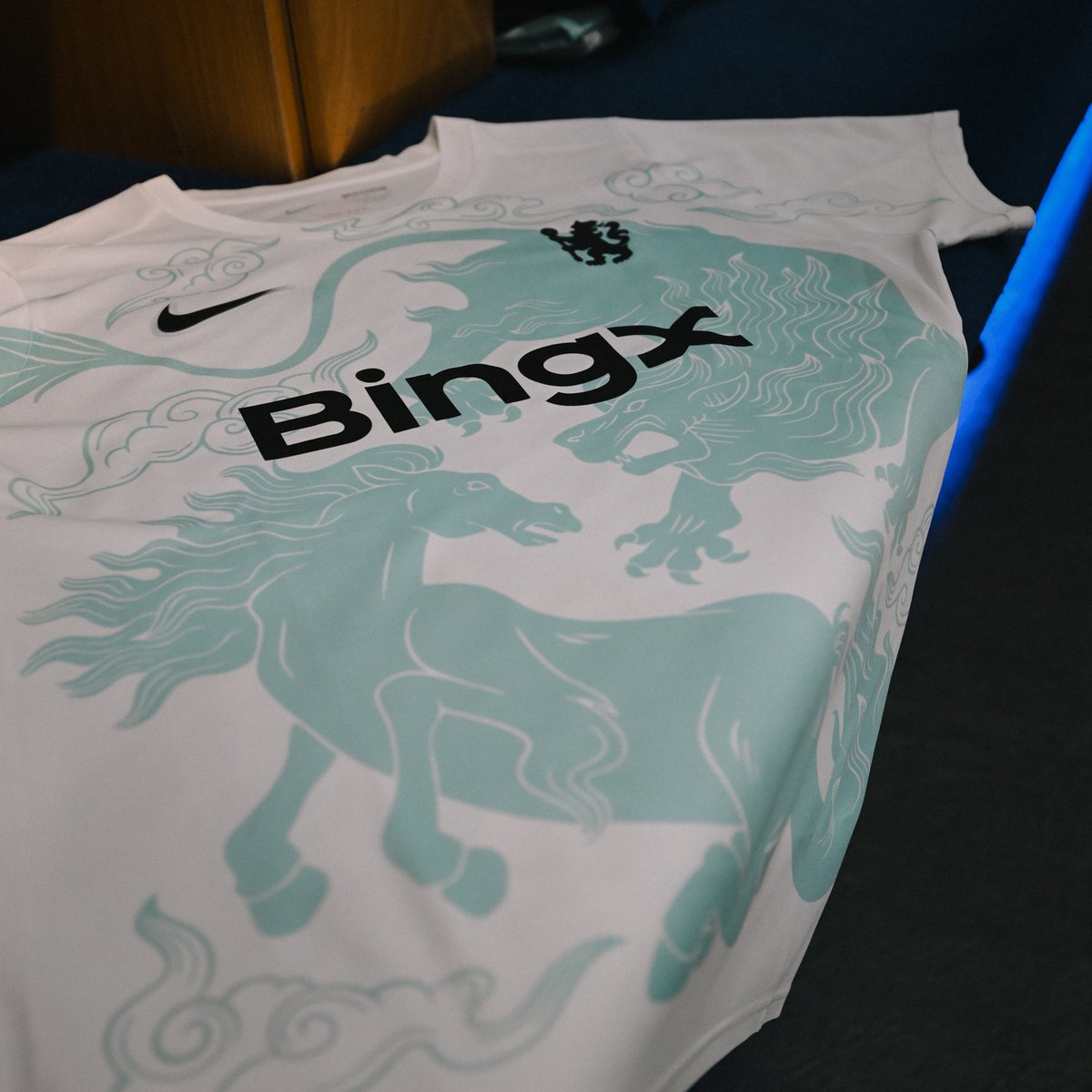 ChelseaFC's tweet photo. Celebrate in style. 🤍

Our Year of the Horse limited-edition pre-match top is still available. 🐎
