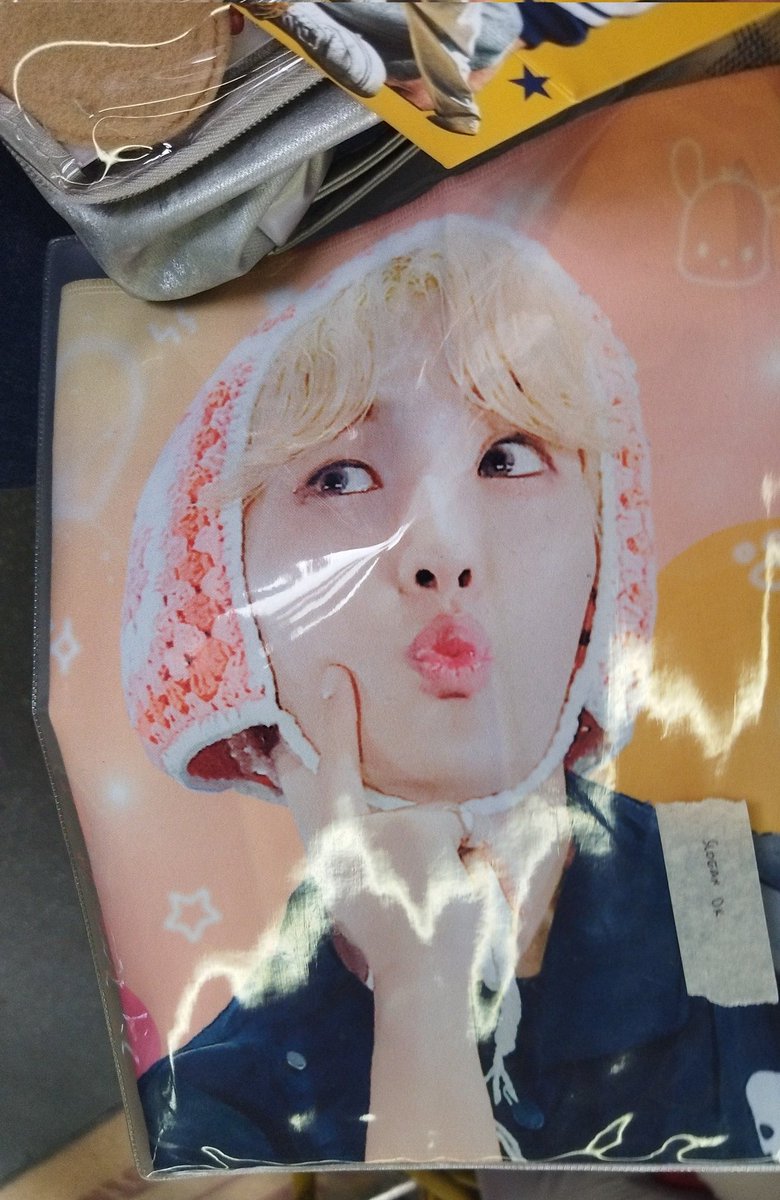 Lucuuuuu polllll + ga nyangka dapettt slogan dk 😭💙 makasihh kak <a href="/oatlatteandtea/">Oatlatteandtea</a> <a href="/celinenyakth/">SC 🏀</a> udh ngadain event dk 😍