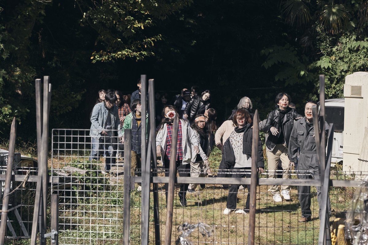 +-+-+-+-+-+-+-+-+-+-+-+
　👦🏻🧟場面写真🧟👦🏻　
+-+-+-+-+-+-+-+-+-+-+-+

僕は、ゾンビに噛まれたはずだった…

映画
『ゾンビ1/2
〜Right Side of the Living Dead〜』
 
3月20日（金・祝）キネカ大森にて公開！🎉

出演：芳村宗治郎
　　　中田青渚、金子清文、田中洸希（SUPER★