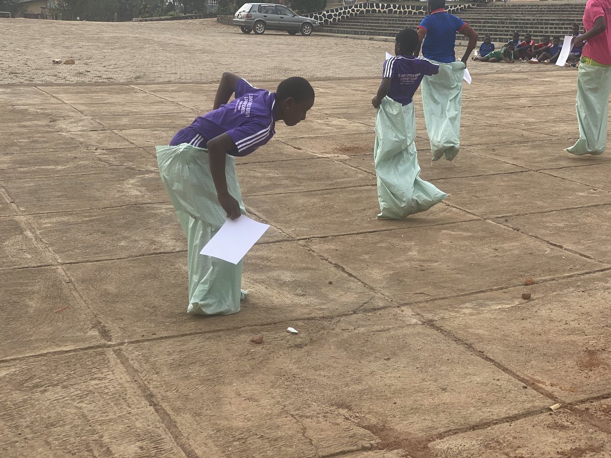 jps_bda's tweet photo. We witnessed an inspiring peace competitx at St John's Nursery &amp; Primary School, Nkwen! Pupils showcased amazing talent in peace songs,quizzes,⚽️ &amp; sack races, learning team spirit,social justice &amp; peace building.What peace activity wld you love to see us host with other schools? https://t.co/kYOQfeI6sq