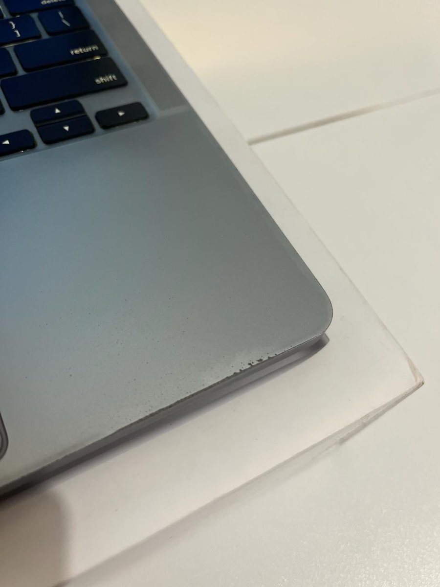 aidonkeer's tweet photo. MacBook Pro M1 2020 Touch Bar – Space Grey

M1 | RAM 8GB | SSD 256GB ori Retina 13.3” True Tone Touch Bar &amp; Touch ID Fullset lengkap
Fisik 90% mulus, mesin 100% normal. Battery health 83% (normal), tahan ±14 jam streaming

11.500 Nego di DM

#wts #zonauang #wtsmacbook https://t.co/hMnQIZx8MU