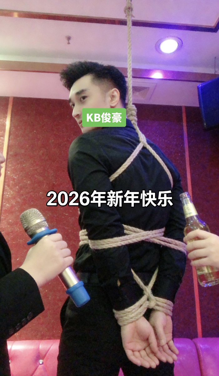 KB俊豪 tweet media