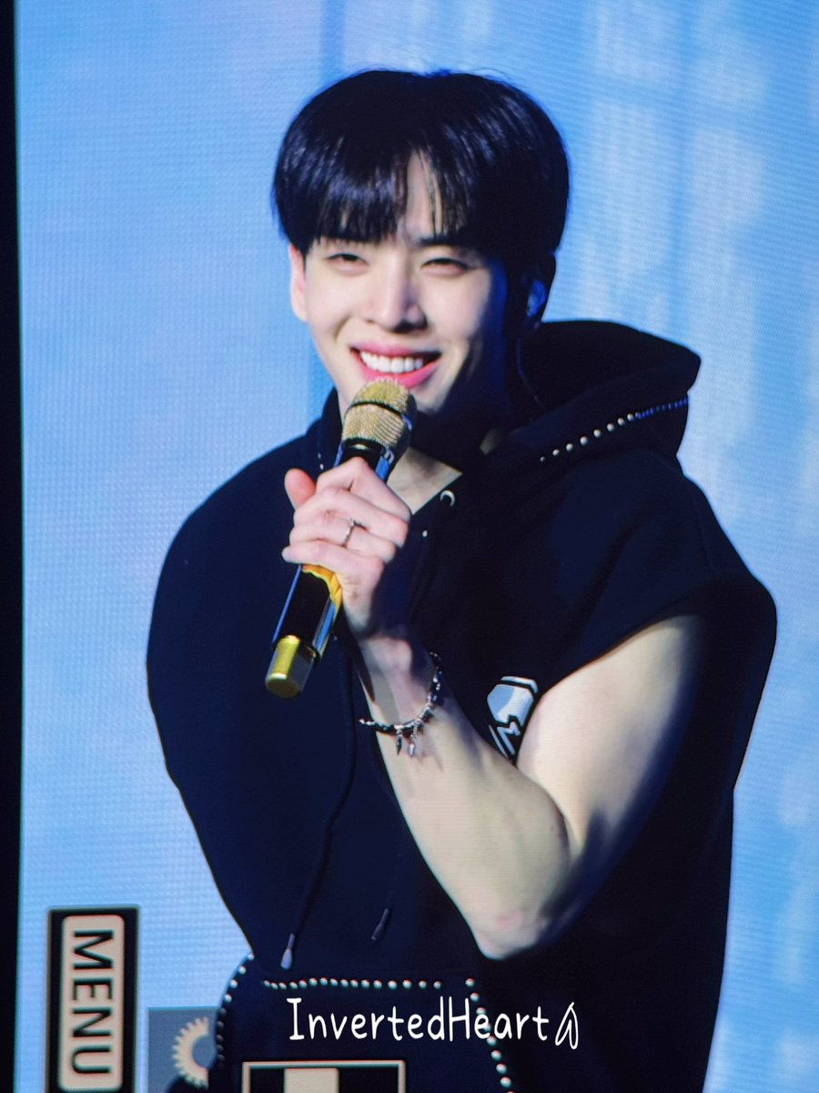 InvertedHeart426 tweet media