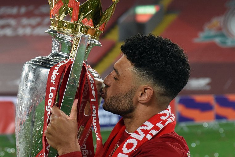 lfc_nick_'s tweet image. Leaving Arsenal to join Liverpool .