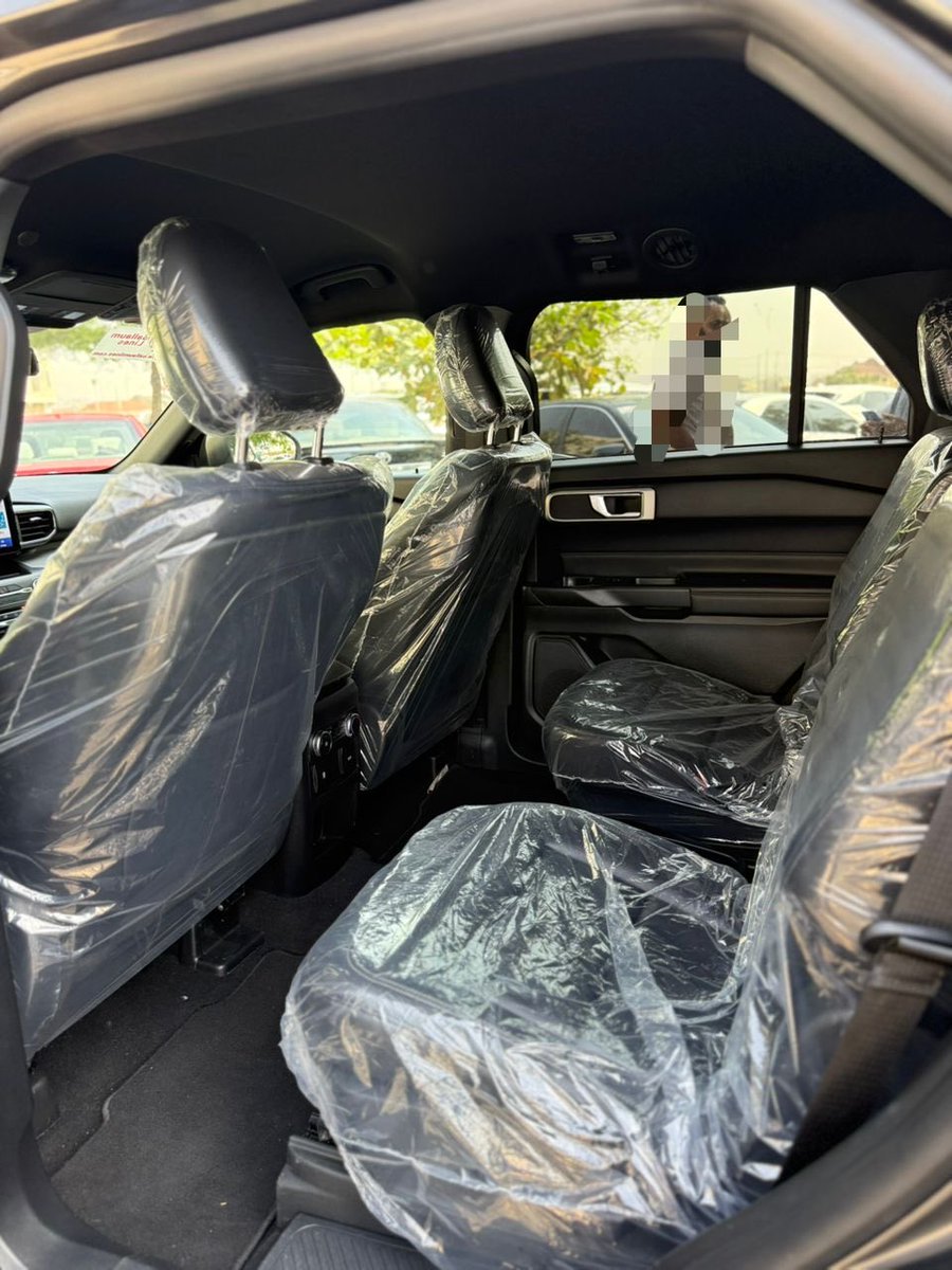 carsultanltd's tweet photo. MINT FOREIGN USED 2020 FORD EXPLORER XLT WITH KEYLESS, PARK ASSIST, 3 ROW SEATER, APPLE CARPLAY & ANDROID AUTO, LED LIGHTS, GENUINE DUTY📜…N49.5m
#fordexplorer2020 #fordsuv #carsultan https://t.co/n66JQQj8ZP