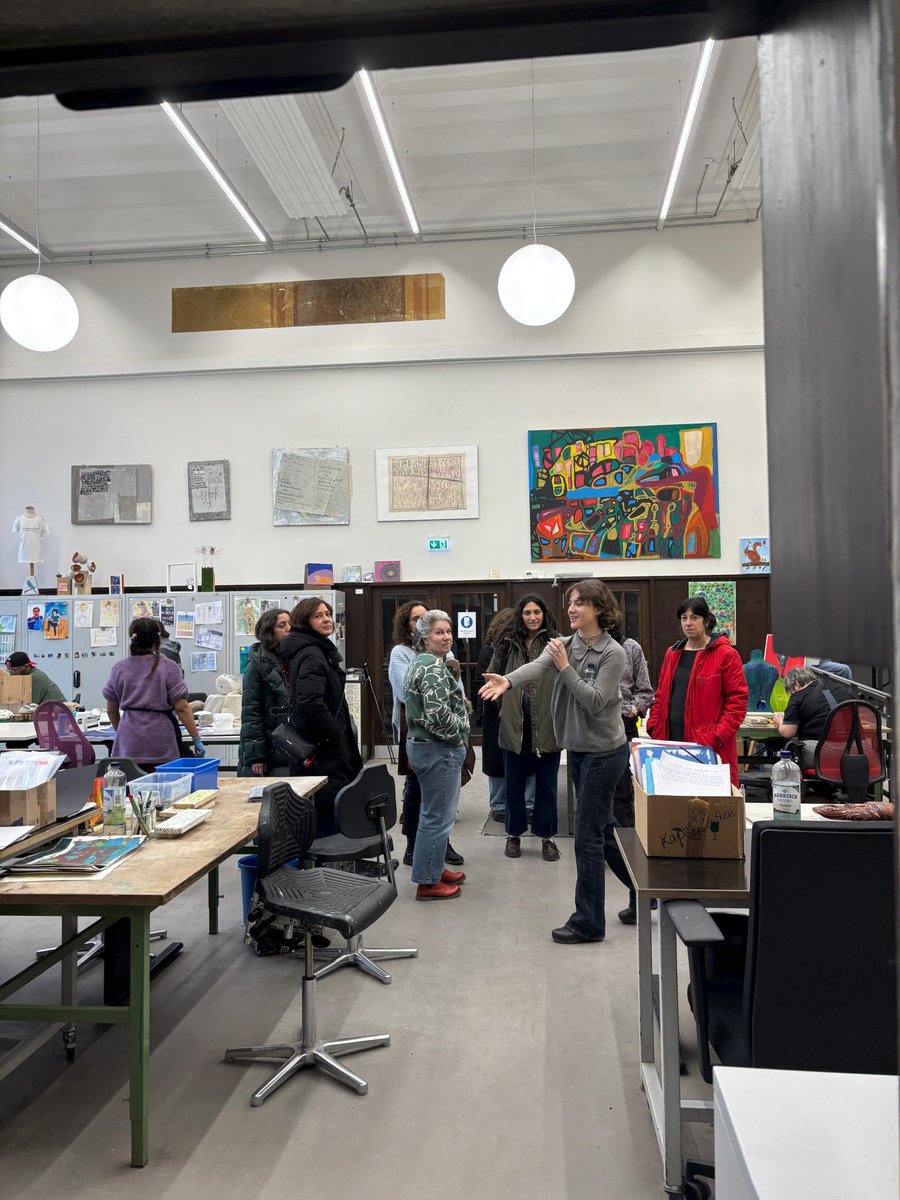 fintras's tweet image. Asistimos en #Berlín a la #formación internacional del #proyecto ART-OUT (Inclusive Expression and Communication for Young People with Psychiatric Disorders), una experiencia intensa, inspiradora y profundamente transformadora.

Durante tres días de formación, profesionales de