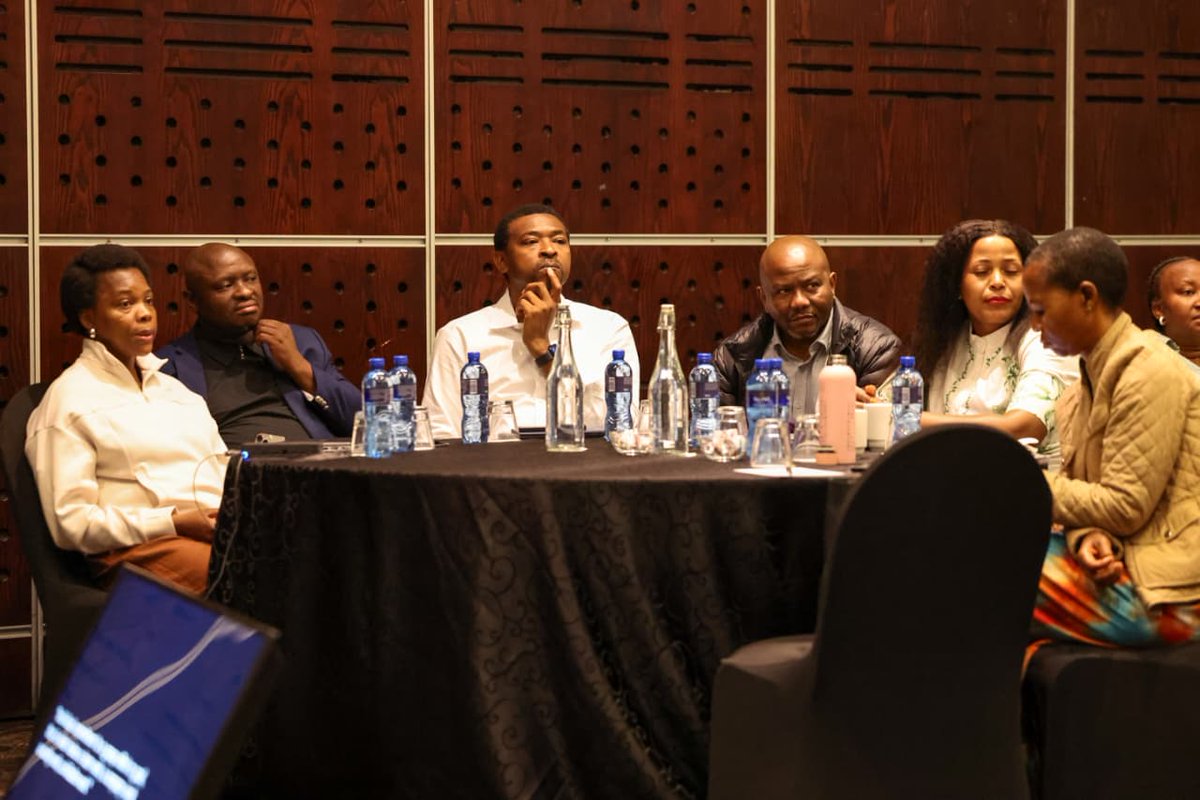 Department of Human Settlements tweet media