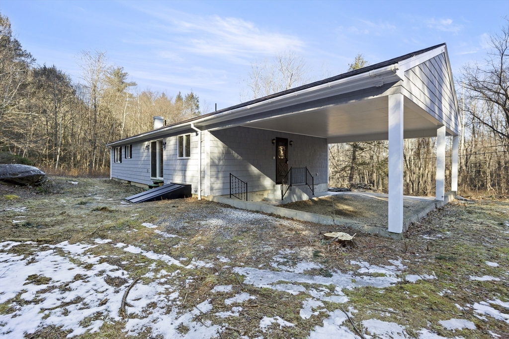 REwithLisaCaron's tweet photo. 💸 PRICE REDUCTION | 💲 419,900

📍 28 Long Hill Rd, Brookfield, MA 01506
 🛏  3 bed  🛁  2 bath  📐 1400 sq. ft.  | 1.61 acres

https://t.co/VnUv63mqvT https://t.co/O9O6X1MaVx