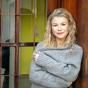 PNorfolk_BookRe's tweet image. Five years after #RomyHausmann thrilled &amp;amp; chilled us with #DearChild comes #DarlingMine a riveting, page-turning mystery exploring the trauma of loss @BethWright26 @QuercusBooks pamnorfolkblog.blogspot.com Review also @leponline later this week!