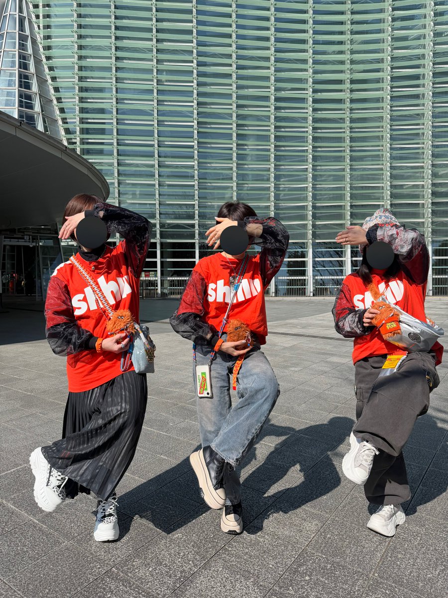 morimoritz3's tweet photo. Shhじゃなくてこれシェーだよww
おかしな3人
#NACT_PR
#国立新美術館
#Shh
#VaundyDOMETOUR
#VAWS https://t.co/26oe5tsM48