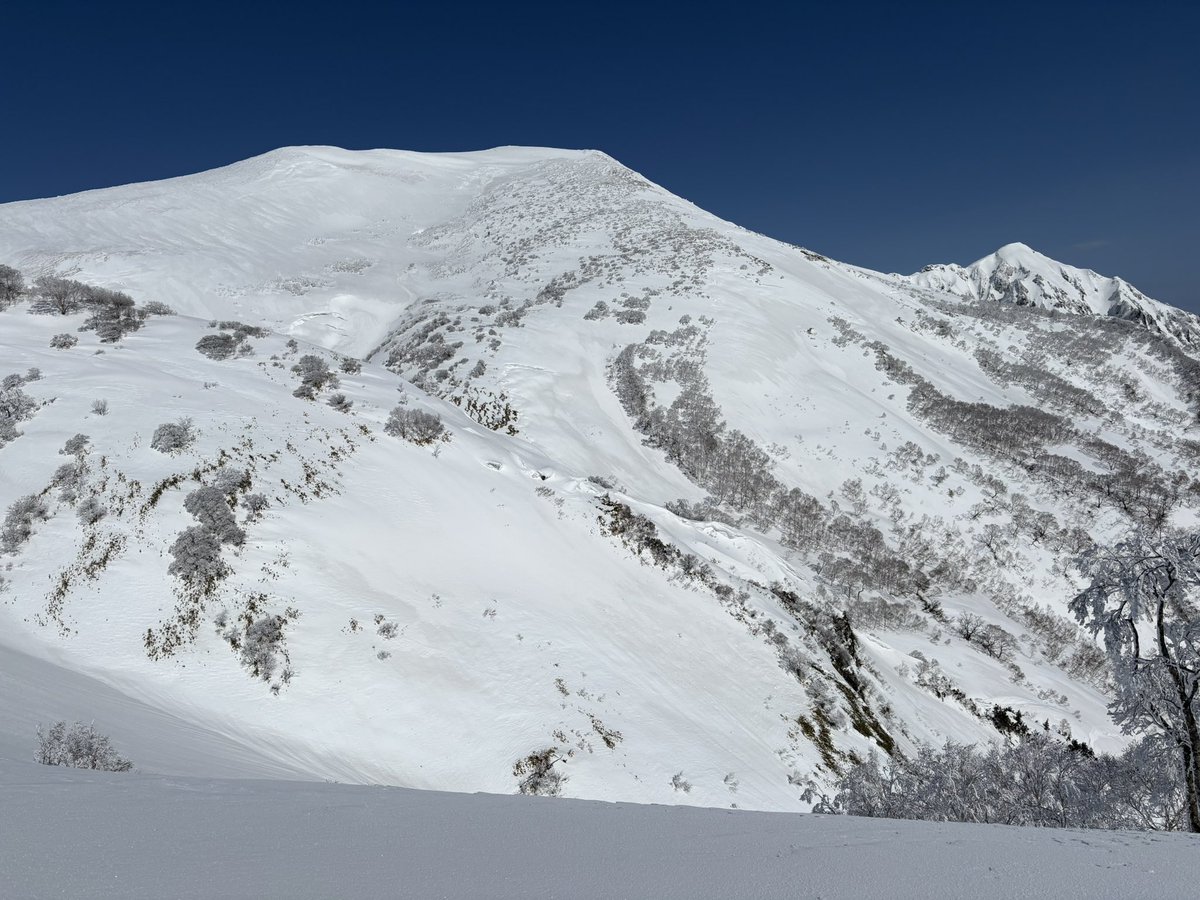 平標山の人(平標山の家公式) tweet media