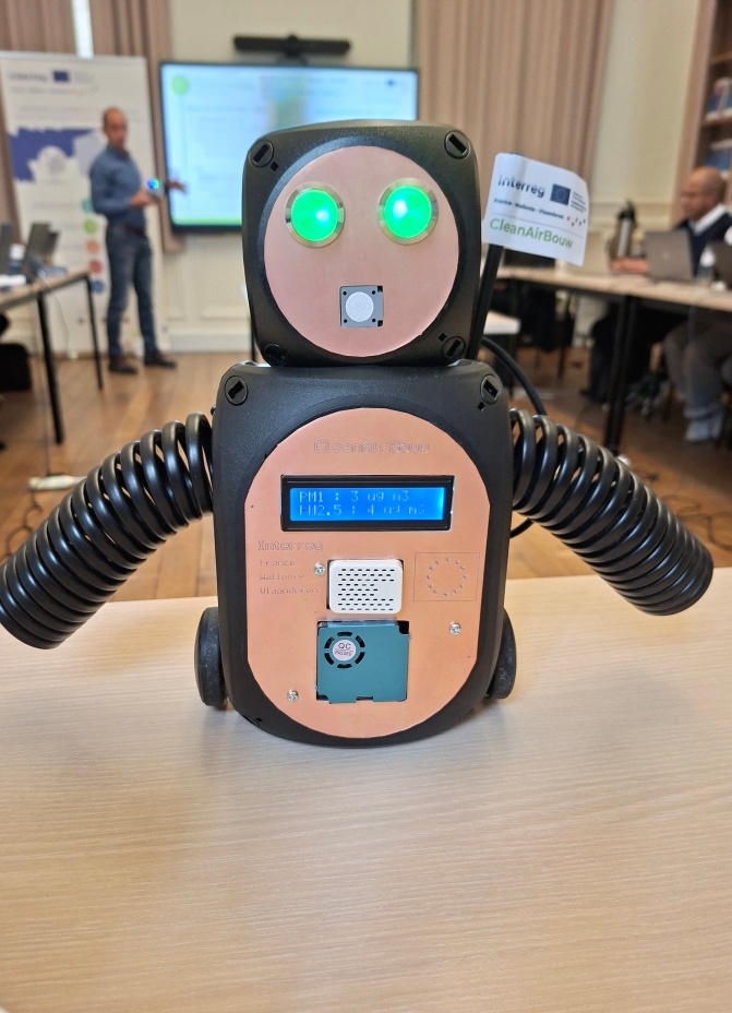 hautsdefranceEU's tweet image. 🌬️ 35 ans d’Interreg
 CleanAirBouw agit pour une meilleure qualité de l’air intérieur 🇪🇺
Capteurs, solutions de dépollution (biomasse) &amp;amp; sensibilisation.
En #HdF, le Cerema pilote un challenge QAI transfrontalier pour les scolaires.
👉 urlr.me/XTzPRS
#Interreg #Santé