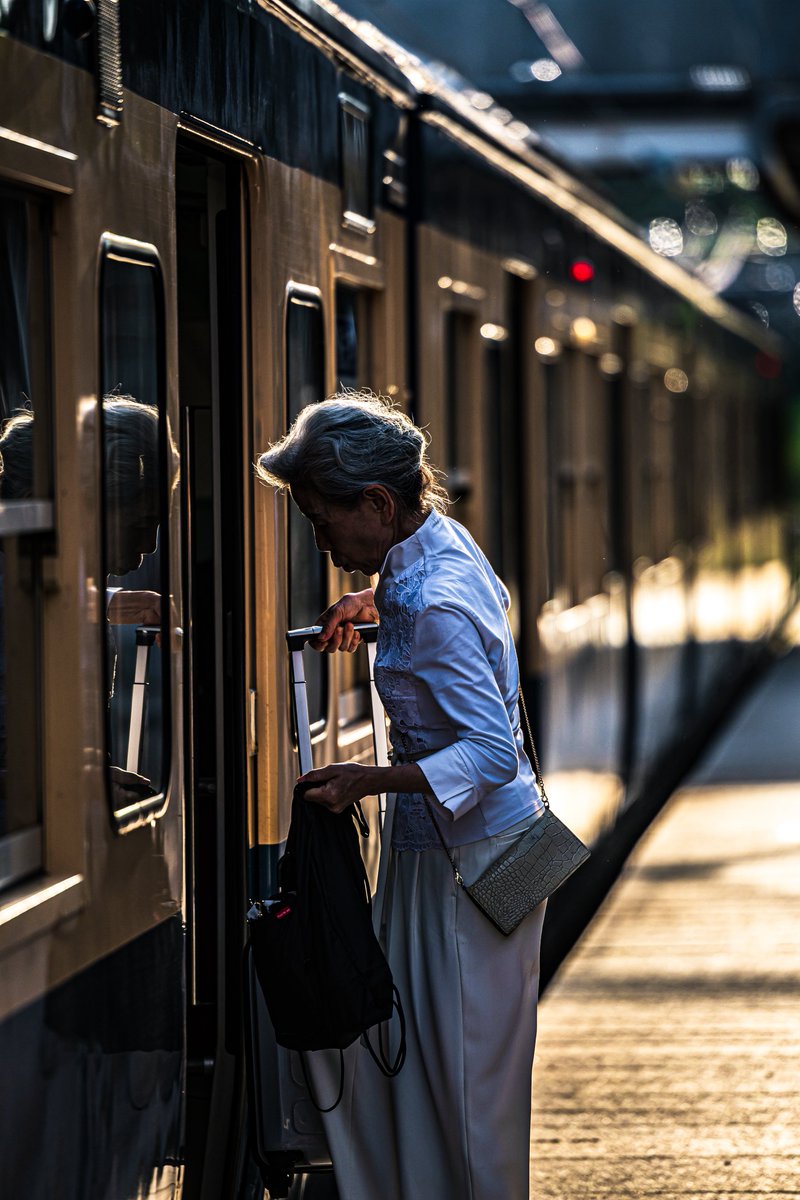 express_photo_'s tweet photo. しなの鉄道 115系スカ色 https://t.co/PXQ0IzAP9s