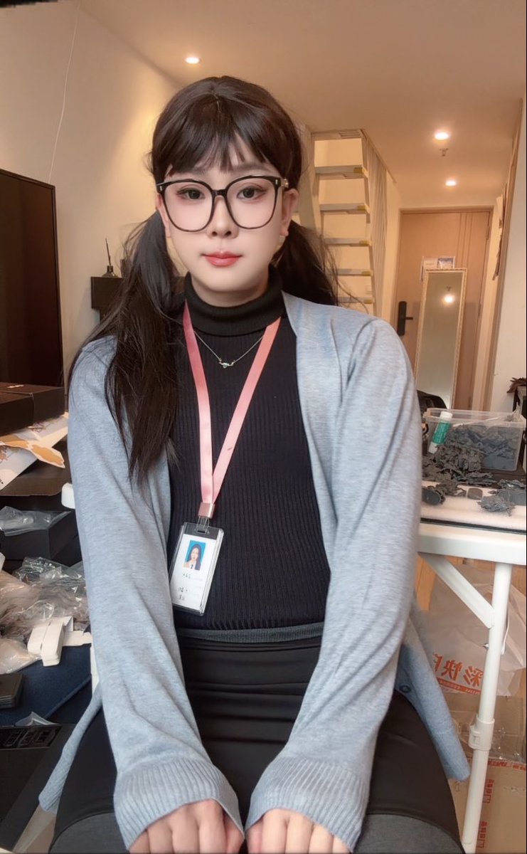 MandraStone tweet media