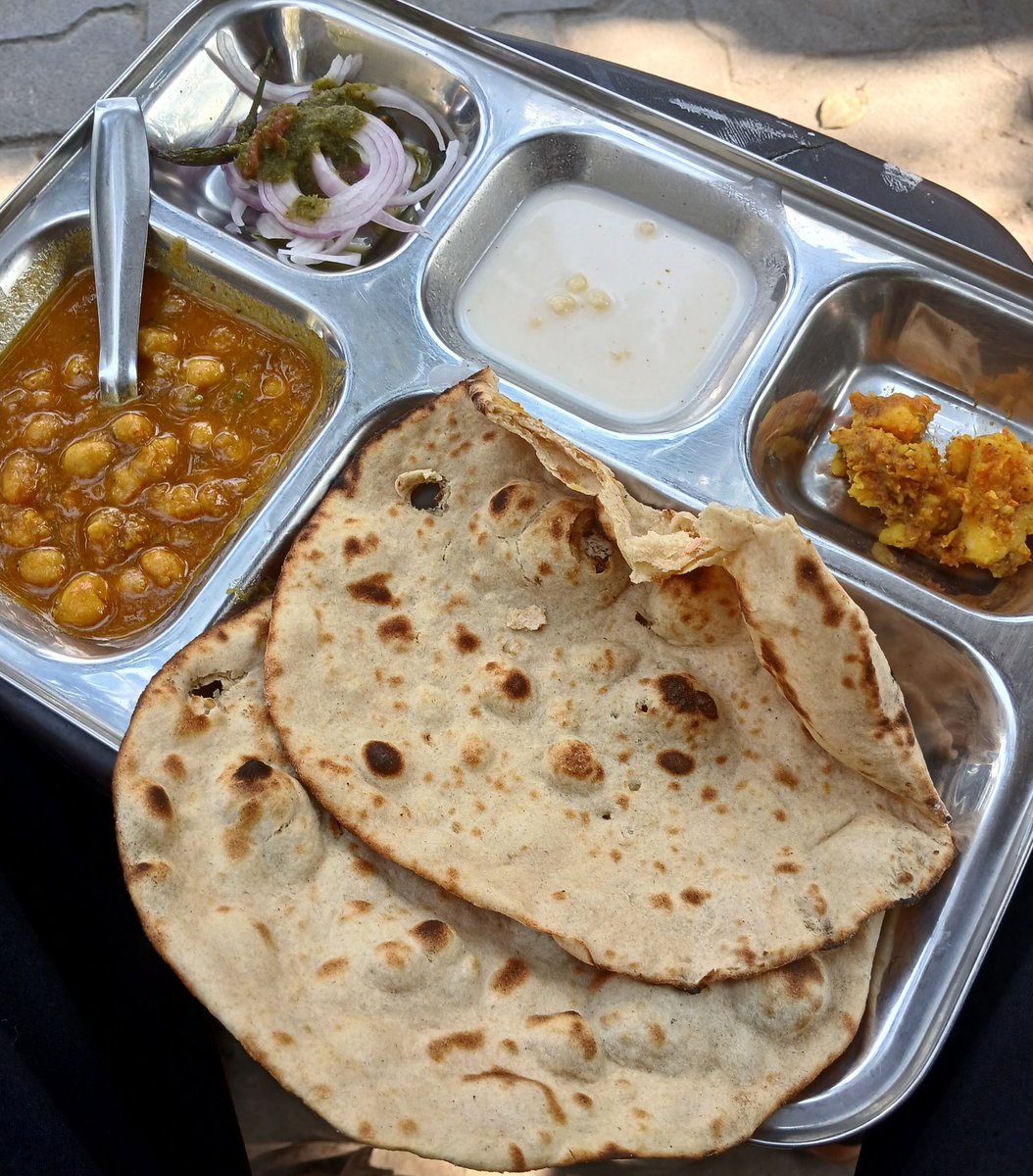 Good afternoon friends 🧡 
   आ जाइए  भोजन तैयार है 😋😋
#afternoon