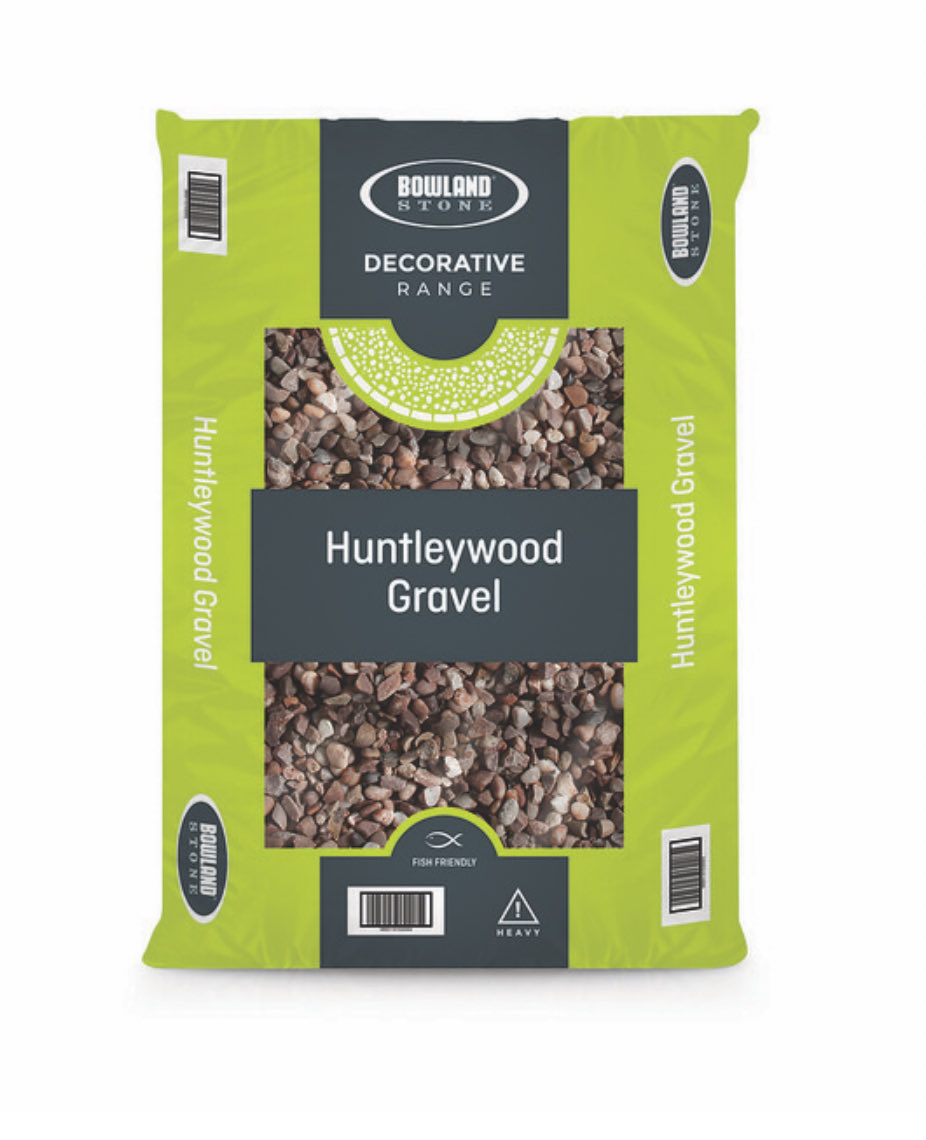 Huntleywood Gravel features a beautiful blend of warm browns and soft pink tones, accented with flecks of white and black. Its mixed texture makes it ideal for adding contrast to cooler-toned paving stones or bringing extra warmth to your outdoor space.

bowlandstone.com/products/aggre…