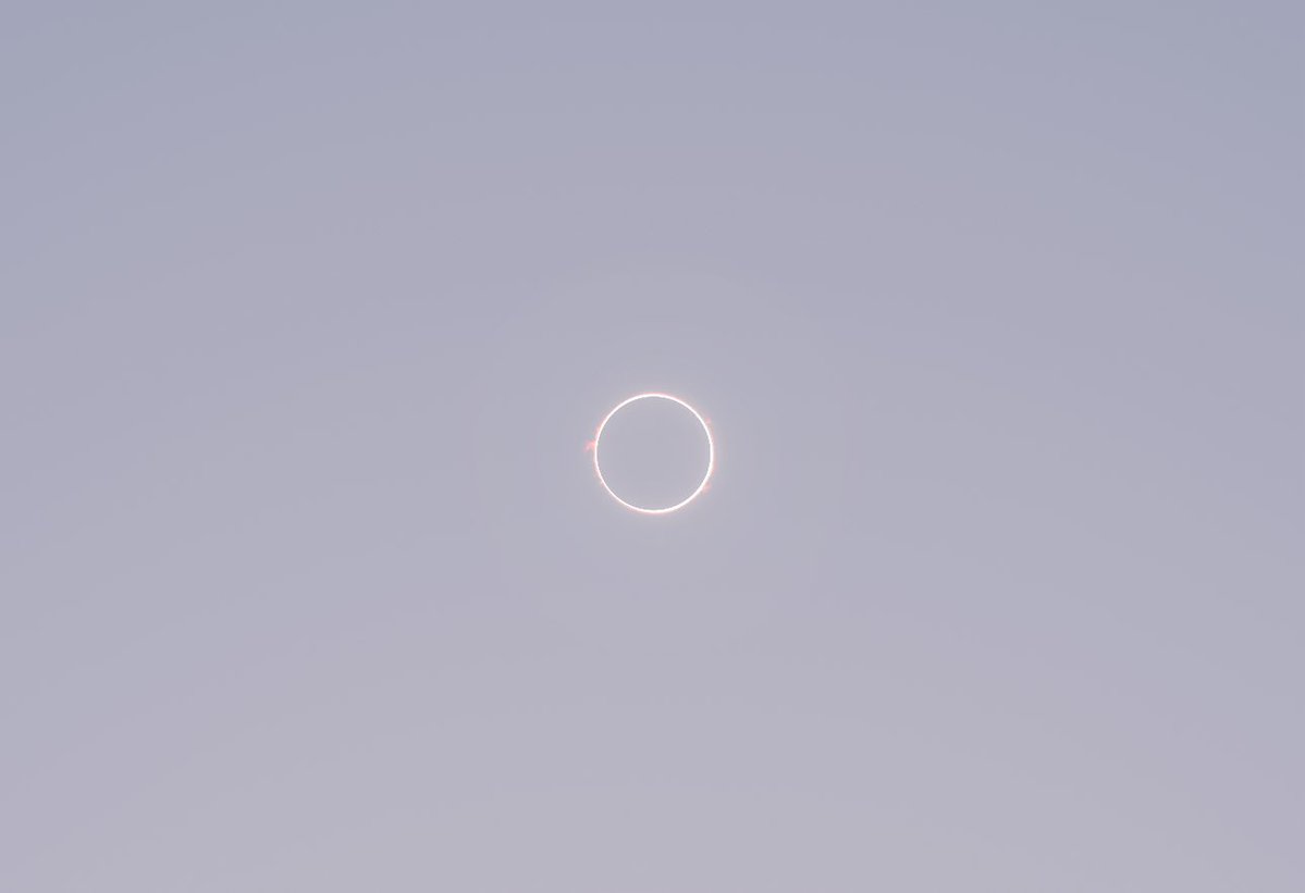 الان مرحلة الكسوف الحلقي للشمس

مباشر