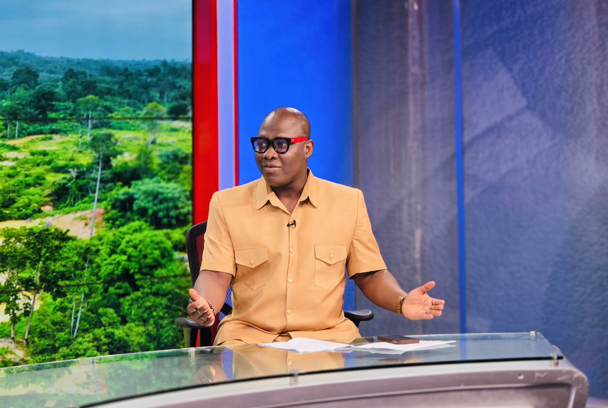 The task of speaking for government 🙏🏻. Shots from this morning’s engagement on JoyNews. 

The man <a href="/ArmahKofiBuah/">Emmanuel Armah-Kofi Buah</a> ! For God and country.