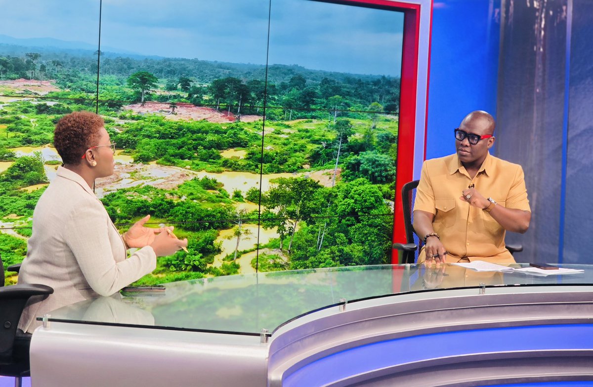 KwesiSchandorf's tweet image. The task of speaking for government 🙏🏻. Shots from this morning’s engagement on JoyNews. 

The man @ArmahKofiBuah ! For God and country.