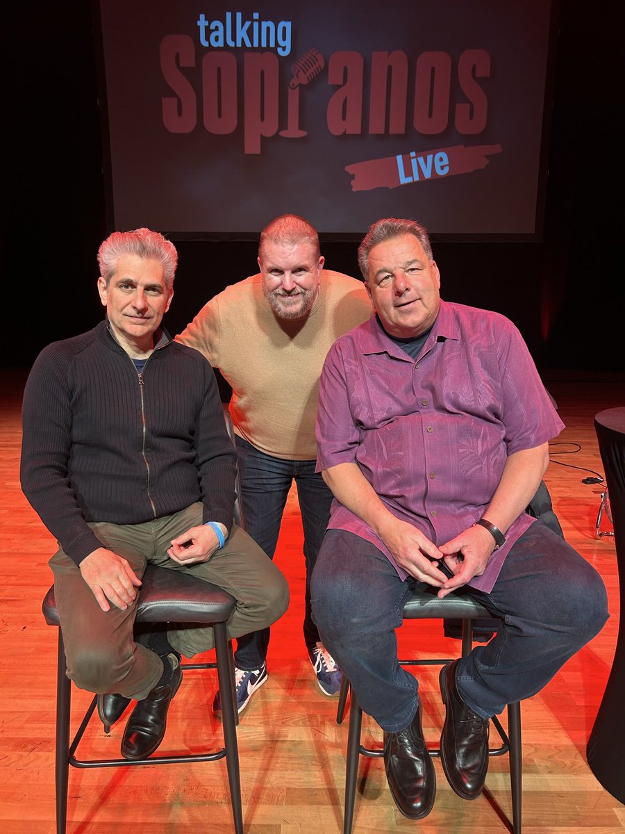 alexhowse's tweet photo. @talkingsopranos great night last night https://t.co/yL5XQm2ppb
