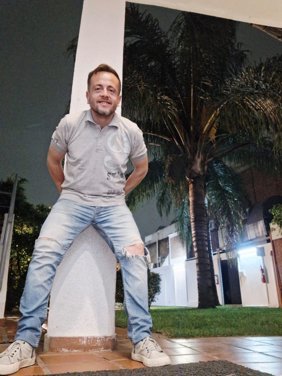 leoguevara80's tweet photo. #LosDeLas6 #Feriadazo #Carnaval madrugando como todos los días @lucreciacarbal3 📸 https://t.co/wM8fwMcI1z