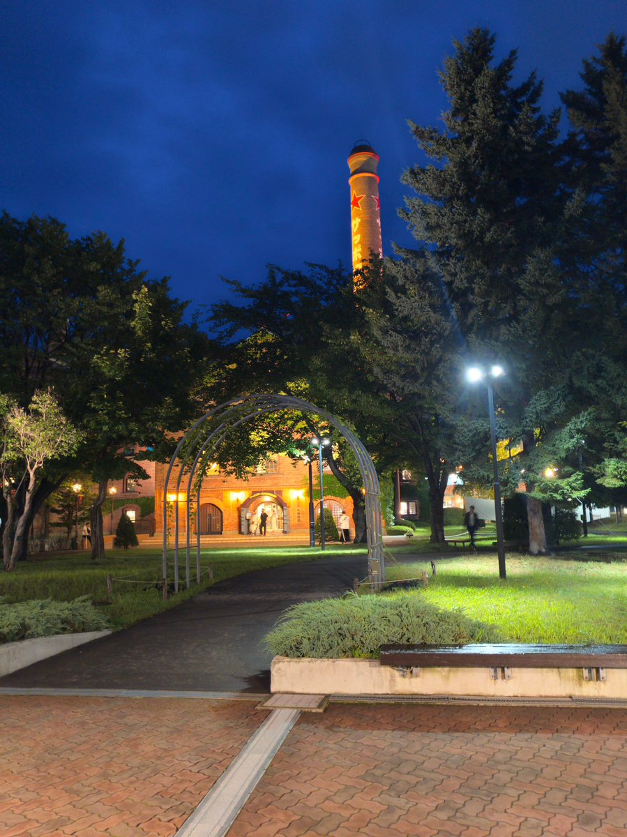 xolerata's tweet image. Ketika foto ngasal tapi lo di Jepang

Pemandangannya adem… tapi yang berdiri malah imajinasi

📷 : sam