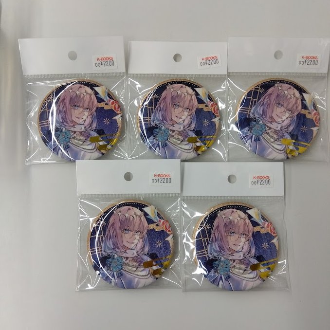 入荷情報】 FGO オベロン 缶バッジ 入荷しました！ どちらも人気の絵柄