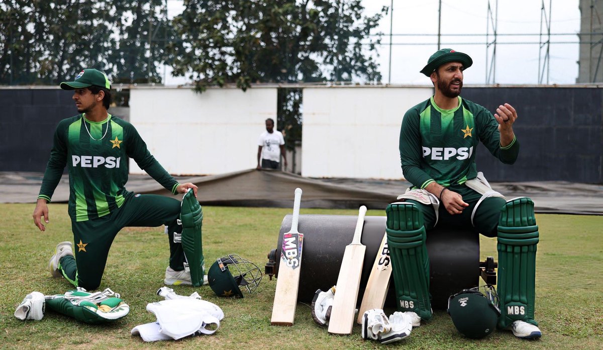 Saim Ayub in T20I Tournaments:

- 6, 17, 0, 0, 0, 21, 2, 0, 14, 24, 19, 6.

Salman Ali Agha in T20I Tournaments:

- 0, 3, 20, 17*, 5, 19, 8, 12, 1, 4.

Both batters bat in top 3 and not a single 25+ score in T20I tournaments. 🤯