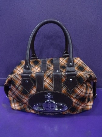 VivienneWestwood チェック柄ボストンバッグ 入荷しました。