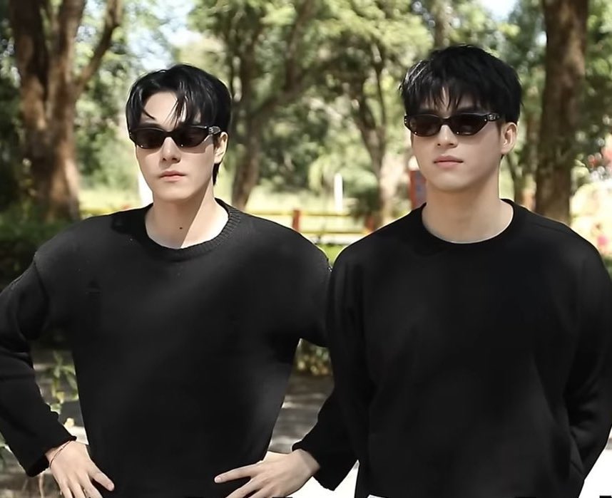 อยู่ระหว่างการไว้หนวดing :