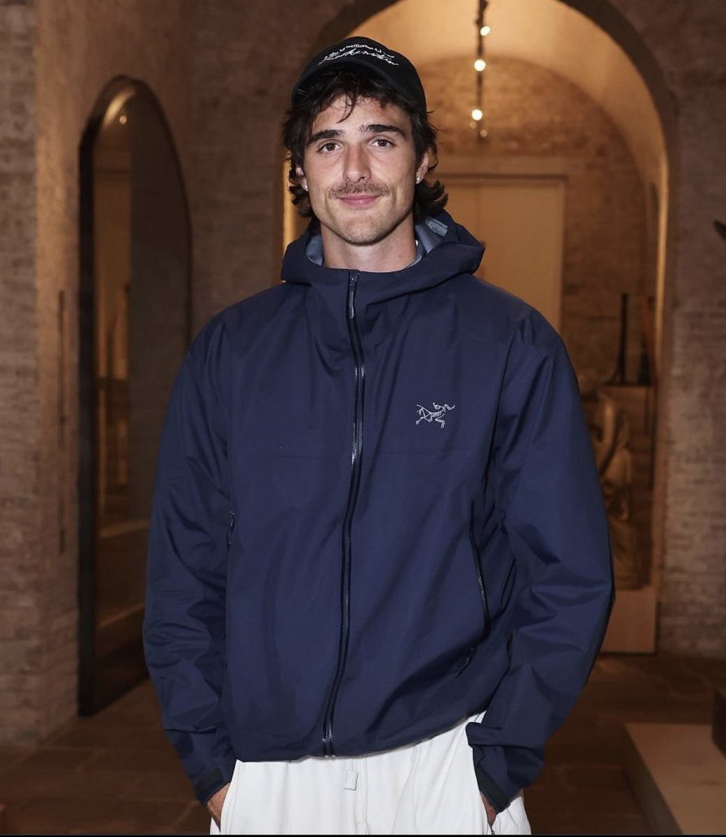 aly𖦹 ☼。˚❀*·ꕤ tweet media