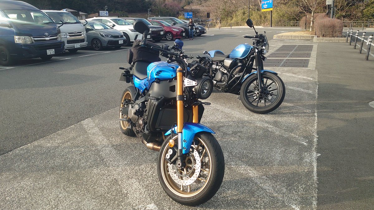 esophase's tweet image. また冬に逆戻りか…？
というか今、冬だった✋️
#YAMAHAが美しい
#XSR900
#BOLT