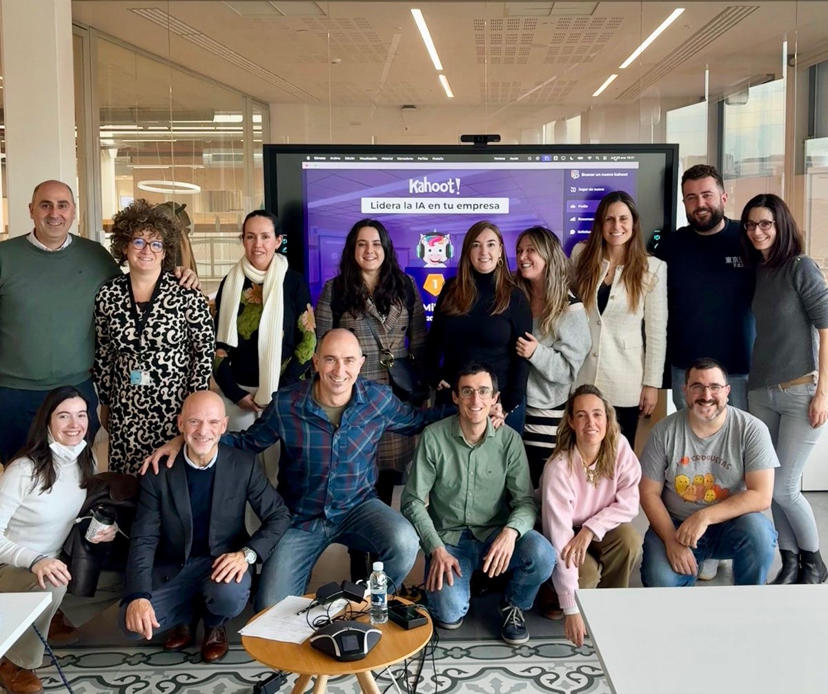 Hace un par de semanas cerramos la segunda edición de “Leading AI Strategy in Your Company”, el programa que <a href="/MUnibertsitatea/">Mondragon Unibertsitatea</a> ha imaprtido al #EquipoArteche para profundizar en la integración de la Inteligencia Artificial en nuestra forma de trabajar. 👾