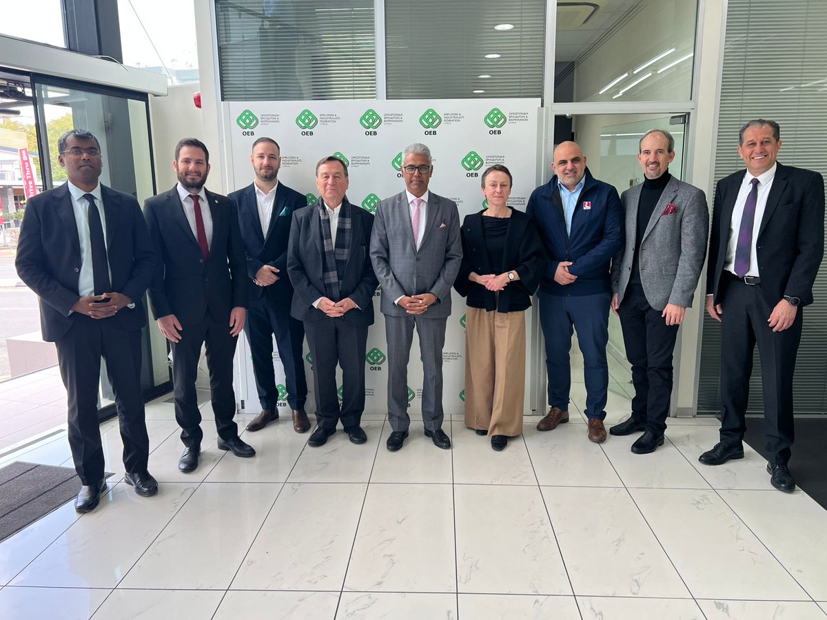 MariosPapageor6's tweet image. Ο Σύνδεσμος Υδρογόνου Κύπρου (ΣΥΚ), μέλος της @OEBcy πραγματοποίησε εθιμοτυπική συνάντηση με τον Πρέσβη της Ινδίας για συζήτηση θεμάτων προώθησης του Πρασίνου Υδρογόνου και τις ευκαιρίες συνεργασίας μεταξύ των επιχειρήσεων του κλάδου των δύο χωρών.