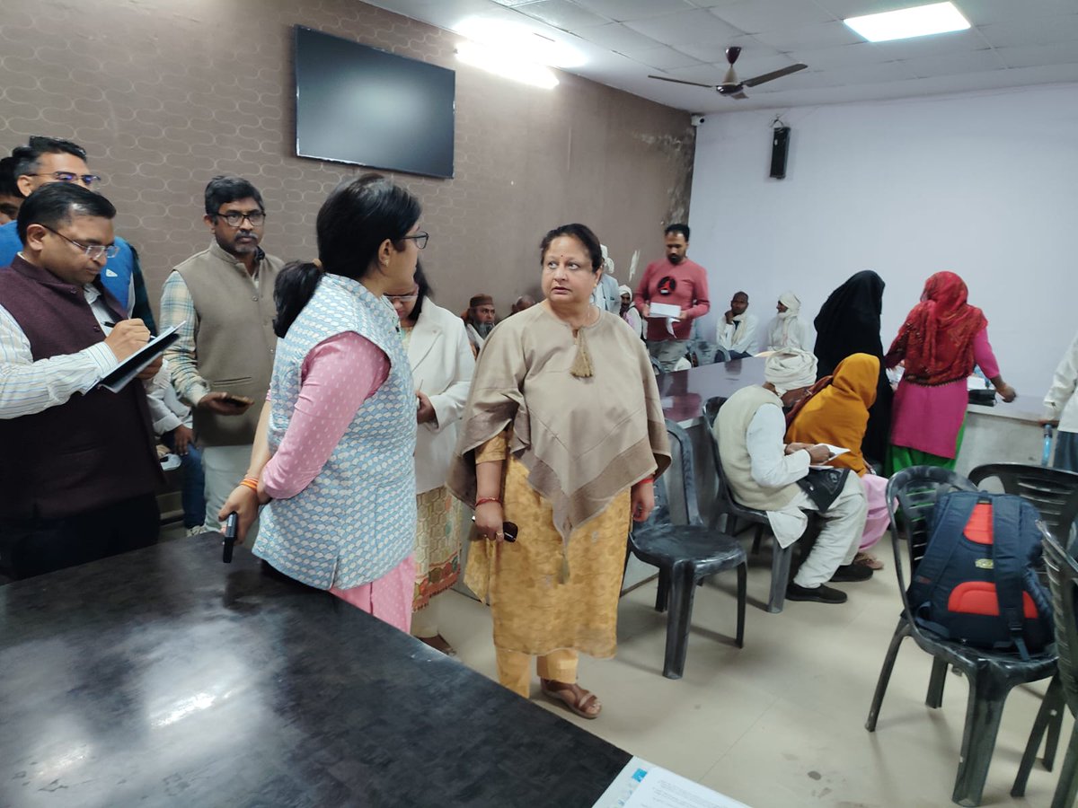 Commissioner Aligarh tweet media