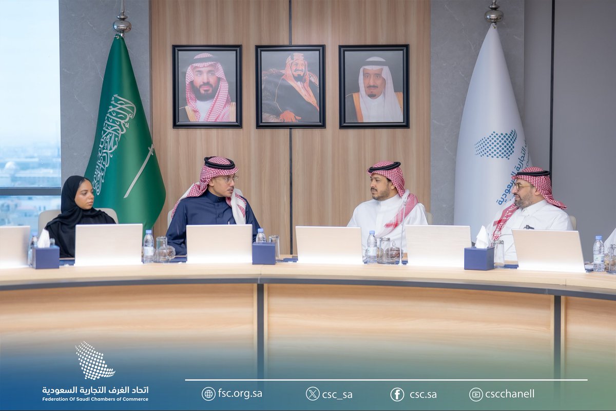FSC_KSA's tweet photo. لترسيخ الرياضة كقطاع اقتصادي واعد.. اللجنة الوطنية للاستثمار الرياضي برئاسة أ. إبراهيم البكري تلتقي مدير تطوير استثمارات قطاع الرياضة بوزارة الاستثمار  أ.باسم إبراهيم، لبحث حزمة الفرص الاستثمارية الرياضية وتيسير إجراءات المستثمرين.
#اتحاد_الغرف_السعودية https://t.co/jR0tUAtyVF