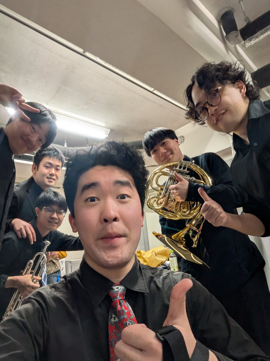 yamataituba_999's tweet photo. ブルージー・ブラス・クインテット
まもなく開演です────！！ https://t.co/YTfz9FGI4Q