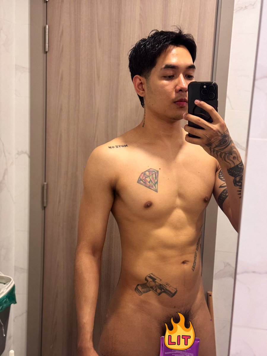 Gun_thonglor2001 tweet media