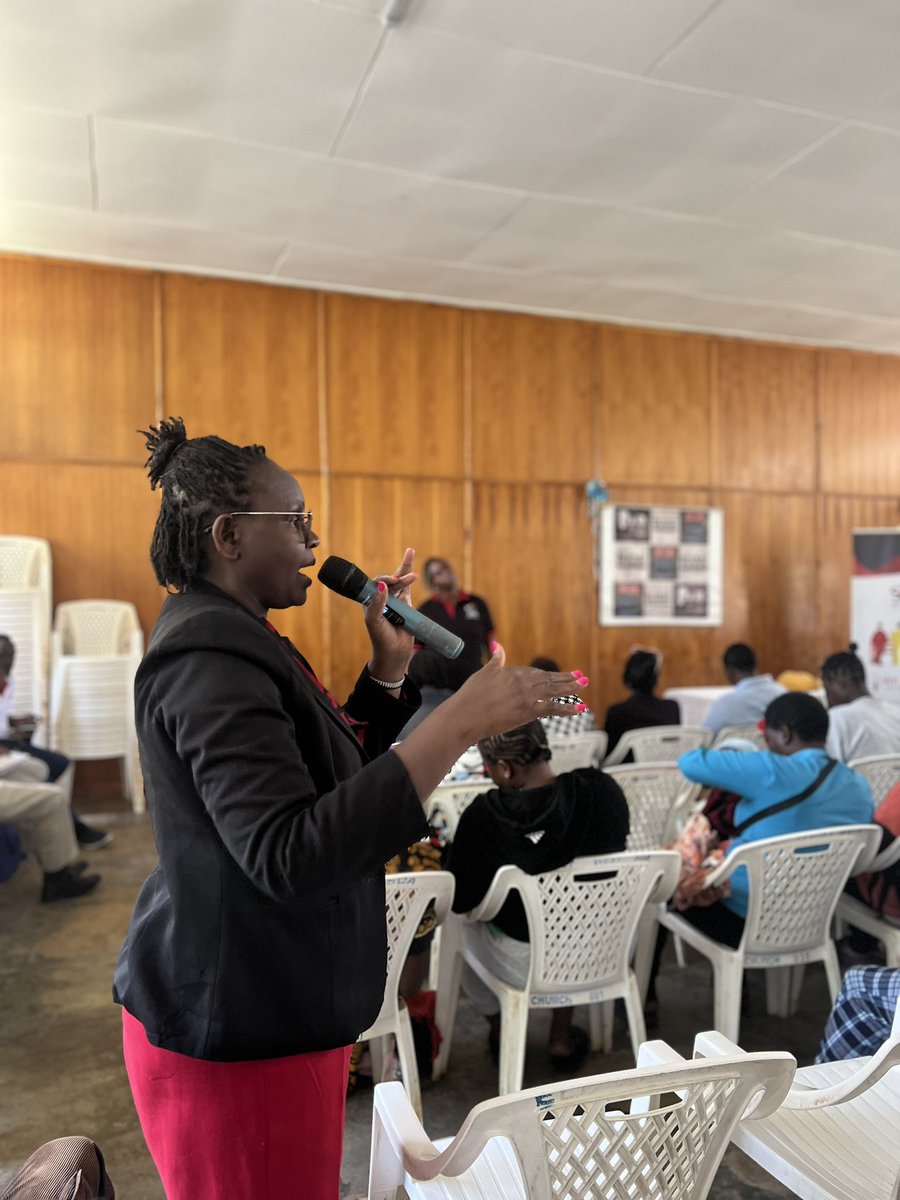 siasaplace's tweet photo. Wasee wa Kiplombe wanasema issues wako nayo ni 
-Poor sewage system 
-Corruption when acquiring birth certificate and IDs 
-Unfinished roads 
-Lack of street lighting
#ArtForChange https://t.co/4kv26mKCFi