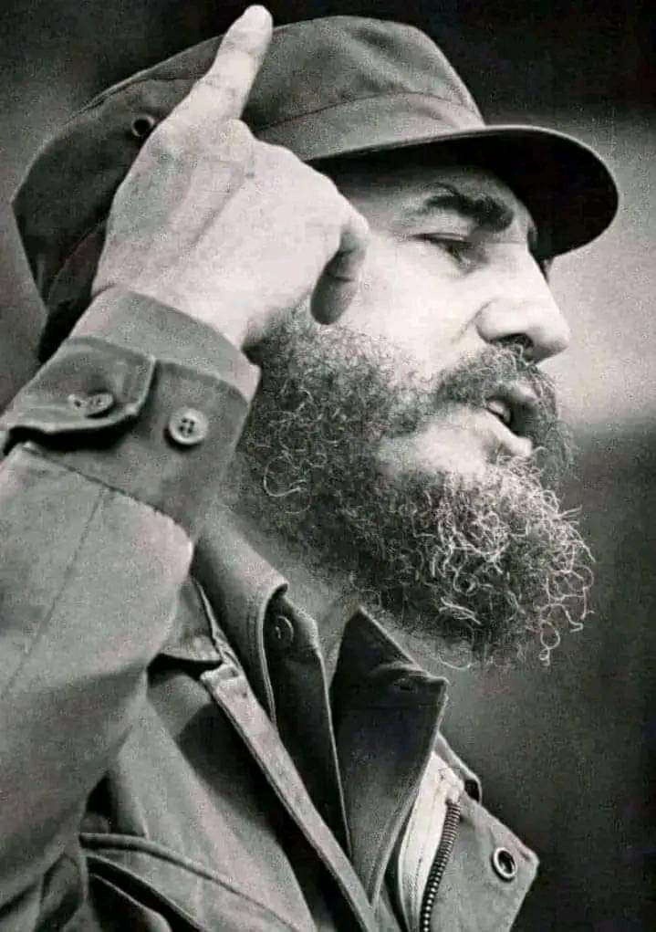 ♥️🇨🇺
"La fuerza de Cuba es la fuerza de sus ideas revolucionarias, la fuerza de su ejemplo".

FIDEL POR SIEMPRE ⭐️
