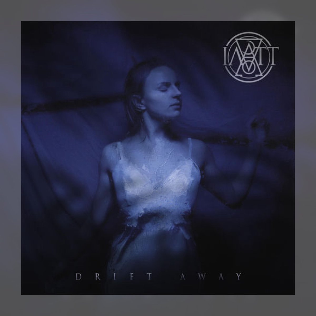 sesiniac11's tweet photo. GÜNÜN TEKLİSİ
IATT - Drift Away
Prog/Melodic Black Metal
Bugününü seçimi yeni #IATT albümünün habercisi @Korkunyilmaz‘dan
-
GÜNÜN KLASİĞİ
OSI - Office of Strategic Influence
Prog Rock/Metal
Dream Theater & Fates Warning etiketli #OSI’nin ilk çıkışı
https://t.co/JG6WTvJsBN’da https://t.co/uQv8VcoEnC