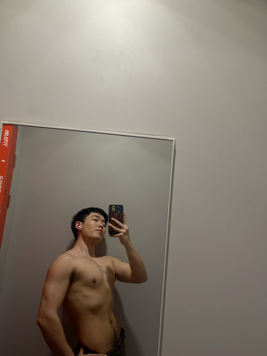 爱搞点说唱skrrr tweet media