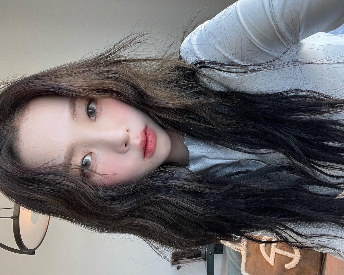 쓔 tweet media