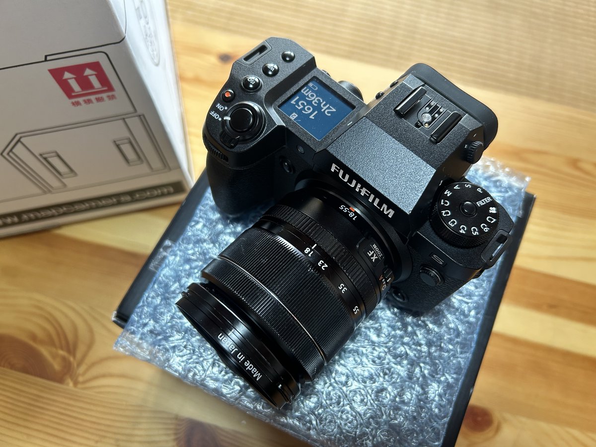 ryuyagtr's tweet photo. 【ご報告】私のメインカメラをα7SⅢ→X-H2Sに入れ替えしました。
α7SⅢに不満とか不具合とかあったわけではありませんが、3年半弱使ったのでそろそろ違うカメラも良いなと思い以前使って良かったX-H2Sを再び導入しました。

今回もマップカメラさんで下取、購入させていただきました。
@mapcamera #PR 
#mapcamera #sony #α7S3 #XH2S
#カメラ好きな人と繋がりたい 
#写真好きな人と繋がりたい
#写真撮ってる人と繋がりたい
