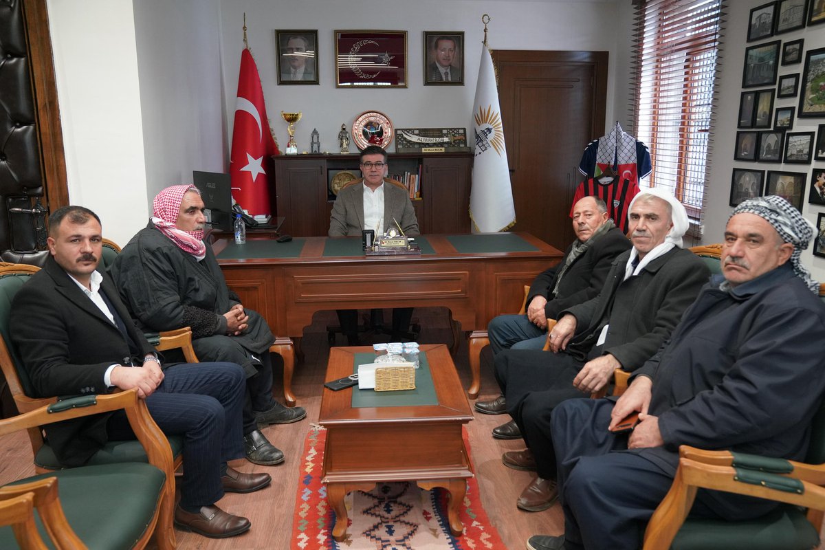 Meclis Üyemiz Sn. Celal Kaya Söylemez, Mahalle Muhtarımız Sn. Ali Kaya, önceki dönem muhtarımız Sn. Mehmet Halil Barut, köyümüzün ileri gelenlerinden Sn. Cuma Atsız ve Sn. Feyzullah Atsız Beyler;

2025 yılının kurak geçen aylarında Karacadağ’daki göçerlerimize sağladığımız içme