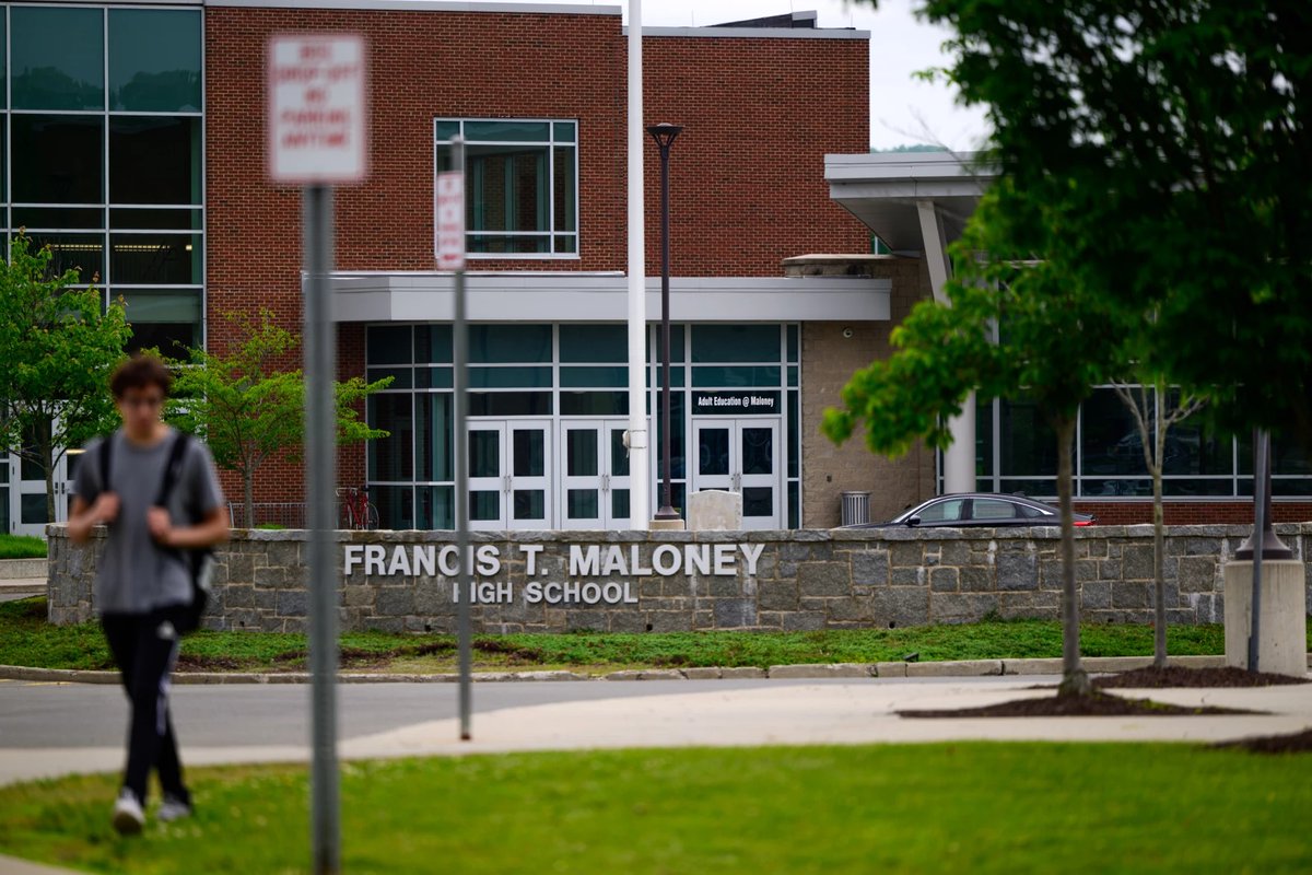CTMirror's tweet photo. CT school leaders on Lamont's K-12 budget: 'A trainwreck for education' https://t.co/NJb7r6hLLm https://t.co/Vkwv9Z0sCC