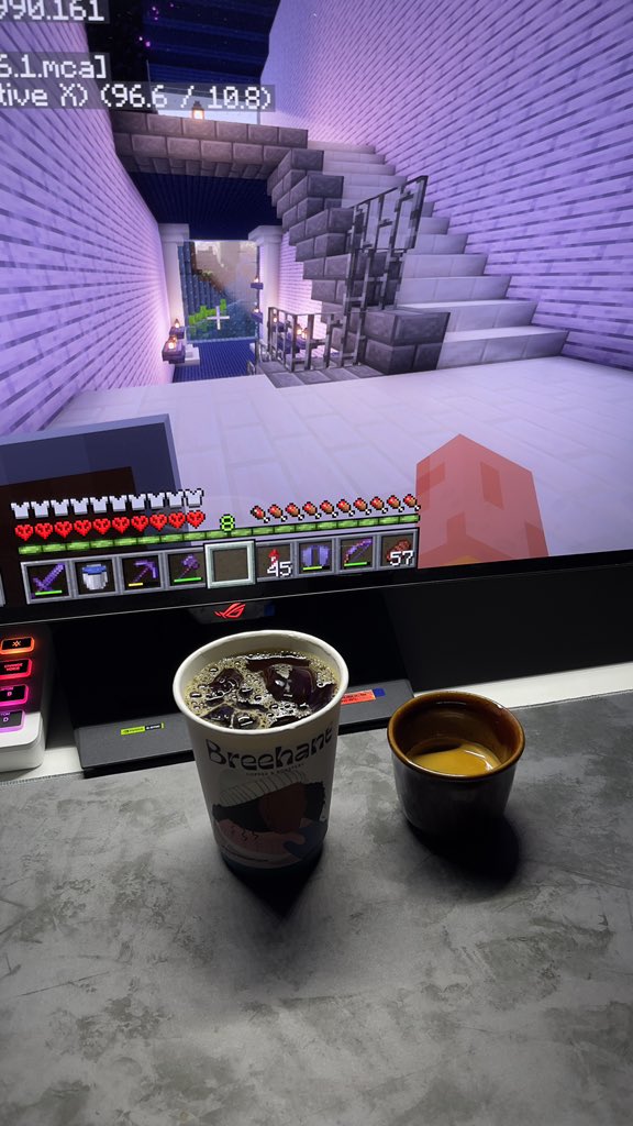 اخر قهوة صباحية😔