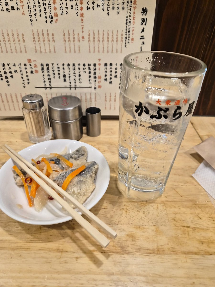 仕事帰り寒すぎて
かぶら屋
気のせいか他のかぶら屋より酒が濃いと思うんだよな～
ありがたい！
