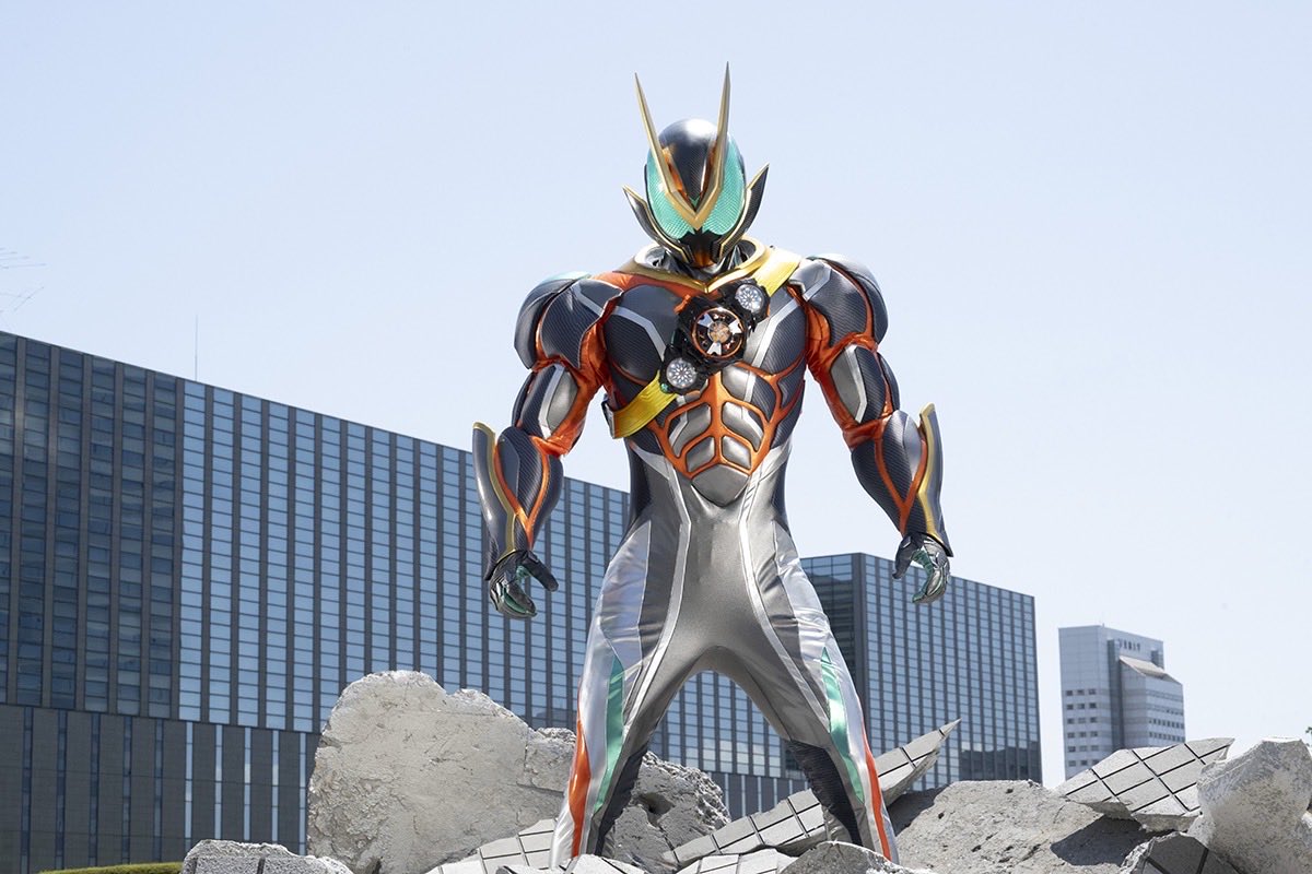 Kamen Rider ZEZTZ Episode 22 is here! Baku is given a critical