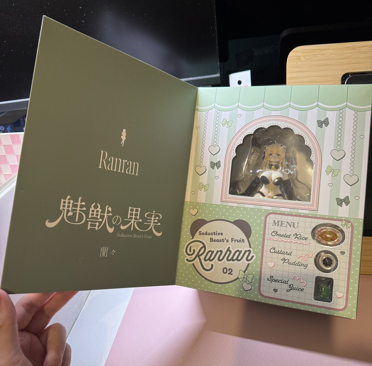 へくたいき tweet media